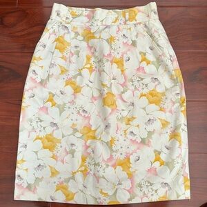 Perfect Floral print Vintage Pencil Skirt Made in Japan XS